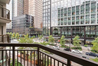 1221 S Eads St in Arlington, VA - Building Photo - Building Photo