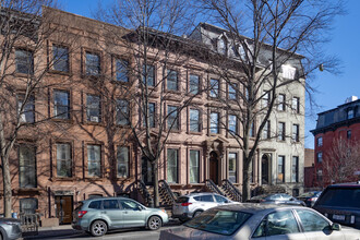 174 Washington Park in Brooklyn, NY - Building Photo - Building Photo