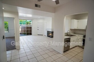 23633 Del Monte Dr in Santa Clarita, CA - Building Photo - Building Photo
