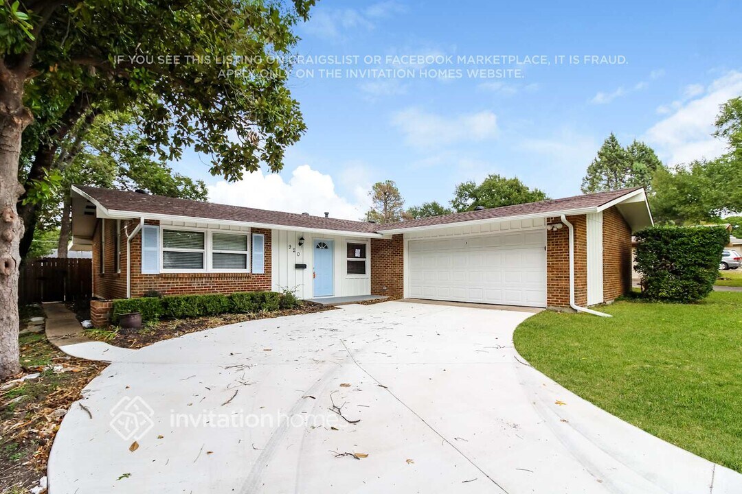 920 S Waterview Dr in Richardson, TX - Foto de edificio