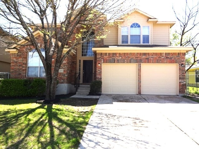property at 2207 Southeastern Trl
