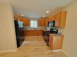 6716 Takota Pl NE in Bremerton, WA - Building Photo - Building Photo