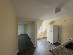 472 Hudson Ave in Albany, NY - Building Photo - Building Photo