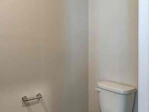 309 Mazzeo Dr in Glassboro, NJ - Building Photo - Building Photo