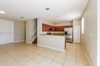 457 SE 37th Pl in Homestead, FL - Building Photo - Building Photo