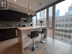 1 Market St. in Toronto, ON - Building Photo - Building Photo