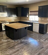 30952 Snowberry Ln in Murrieta, CA - Building Photo - Building Photo