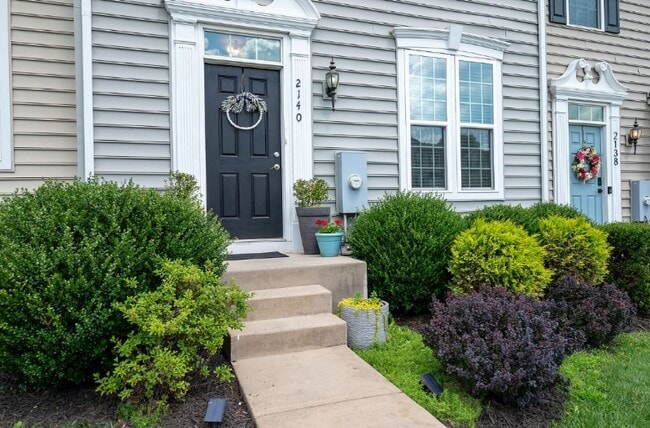 2140 Elm Tree Knoll in Charlottesville, VA - Building Photo - Building Photo