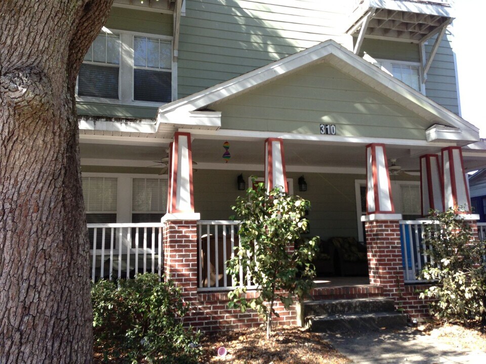 310 SW 12th St in Gainesville, FL - Building Photo
