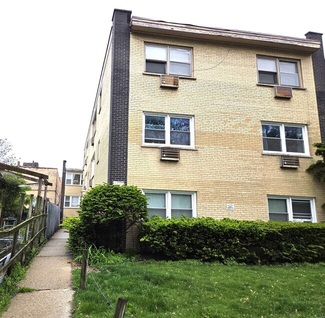 property at 6921 N Ashland Ave