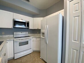 2482 Temple Grove Ln in Kissimmee, FL - Building Photo - Building Photo