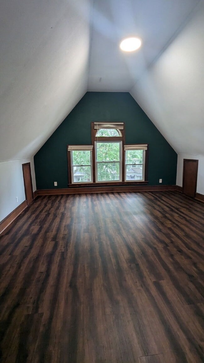 1908 E Webster Pl in Milwaukee, WI - Building Photo - Building Photo