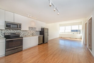 Essence 144 in East Orange, NJ - Building Photo