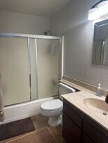 248 Mammoth Slopes Dr in Mammoth Lakes, CA - Building Photo