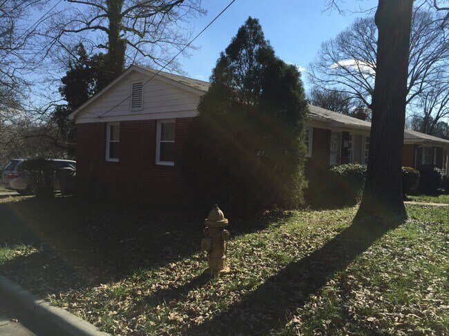 1830 Haines St in Charlotte, NC - Building Photo - Building Photo