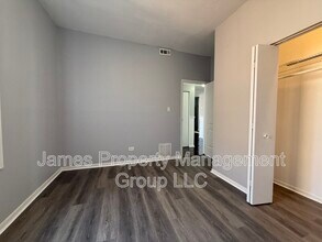 6106 S Dorchester Ave in Chicago, IL - Building Photo - Building Photo