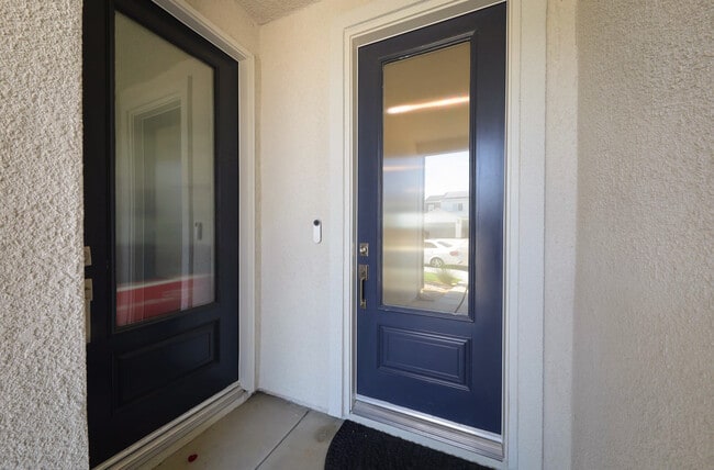 6811 Walkers Gln Ln in Bakersfield, CA - Building Photo - Building Photo