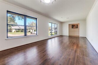 6138 Annapolis Ln in Dallas, TX - Building Photo - Building Photo