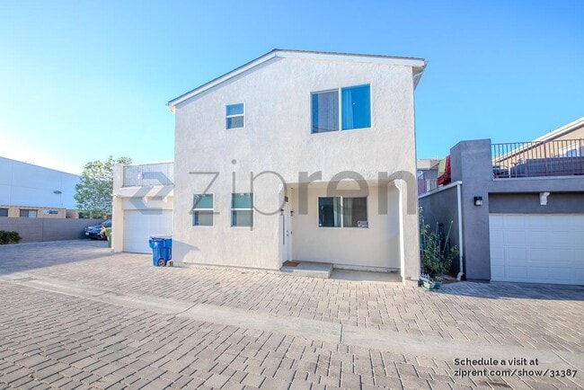 15127 Logos Ct in Los Angeles, CA - Building Photo - Building Photo