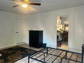 3 S County Center Dr in Visalia, CA - Building Photo - Building Photo