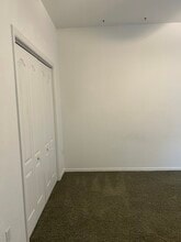 4 Poppy Ct, Unit Room in Homosassa, FL - Foto de edificio - Building Photo