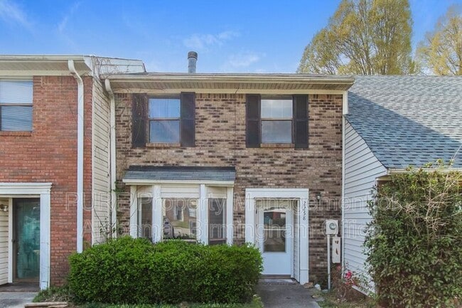 property at 2258 Cheshire Dr