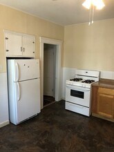 6 Richmond Ave, Unit 2 in Worcester, MA - Foto de edificio - Building Photo