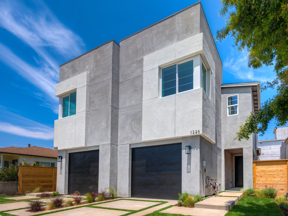 1522 Wellesley Ave in Los Angeles, CA - Building Photo