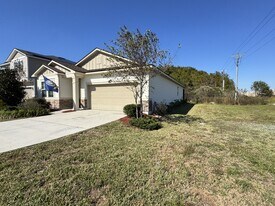 2904 Laurel Springs Dr in Green Cove Springs, FL - Building Photo