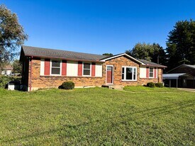 213 Aster Dr in Clarksville, TN - Building Photo