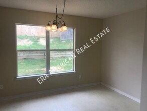 1306 Jeffrine Dr in Crestview, FL - Building Photo - Building Photo