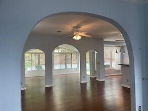 420 Ruby Forest Pkwy in Suwanee, GA - Building Photo - Building Photo