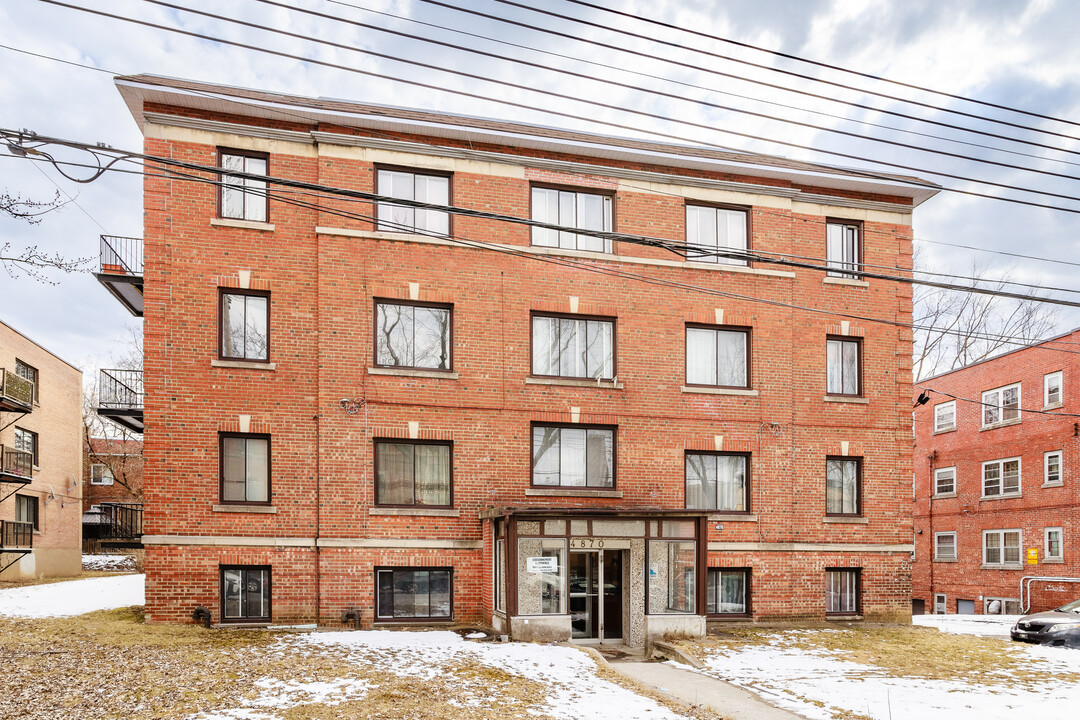 4870 Édouard-Montpetit Boul in Montréal, QC - Building Photo