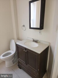 737 E Madison St photo'