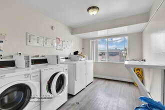 11704 Truro in Hawthorne, CA - Foto de edificio - Building Photo