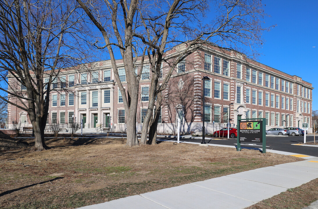 Beverly Village for Living & the Arts in Beverly, MA - Building Photo