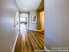 7427 Valle Msn in Boerne, TX - Building Photo - Building Photo