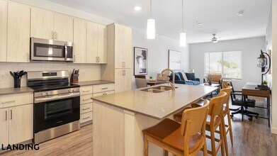 1760 S Crismon Rd, Unit 2031 in Mesa, AZ - Building Photo - Building Photo