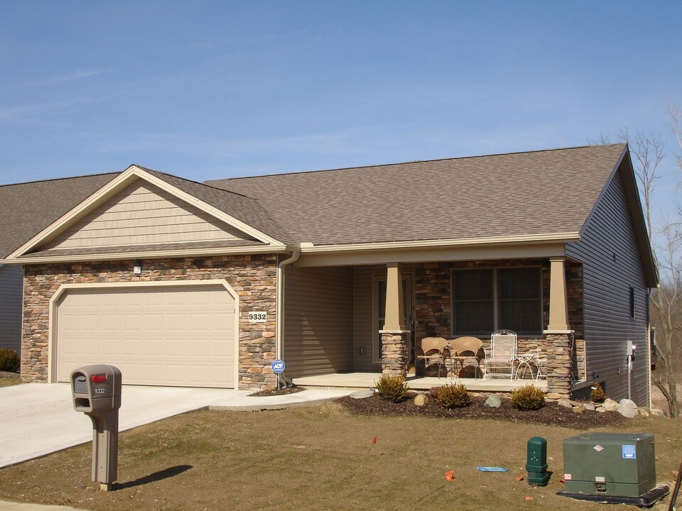 9470 Arrowhead Ridge Ln in Seville, OH - Building Photo