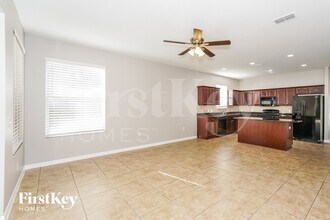 3329 Sorrel Ct in Deltona, FL - Foto de edificio - Building Photo