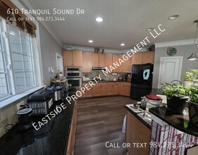 610 Tranquil Sound Dr in Cary, NC - Building Photo - Building Photo