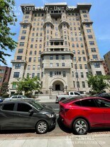 1615 Q St NW in Washington, DC - Building Photo