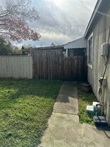 916 Sonoma Ave in Sacramento, CA - Building Photo