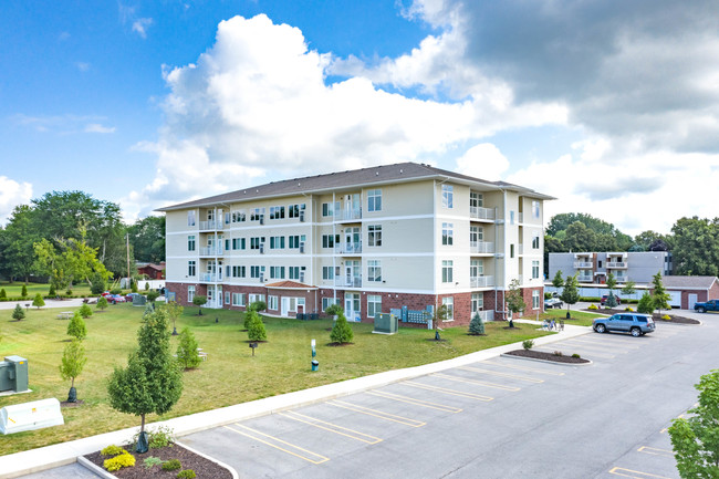 Brooks Apartments in Midland, MI - Building Photo - Building Photo