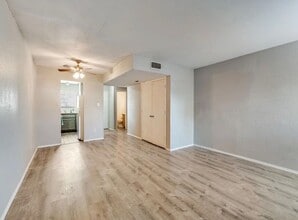 7500 Chapin Rd in Fort Worth, TX - Building Photo - Building Photo