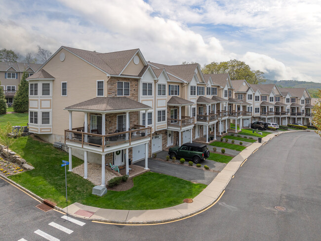 Argonne Woods in Butler, NJ - Building Photo - Primary Photo