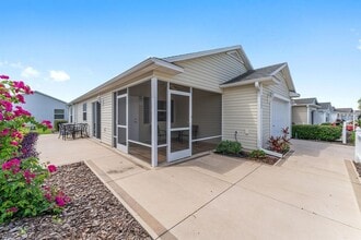 1382 Viola Ct in the Villages, FL - Building Photo - Building Photo