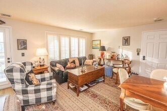 432 Humphrey St in Swampscott, MA - Building Photo - Building Photo