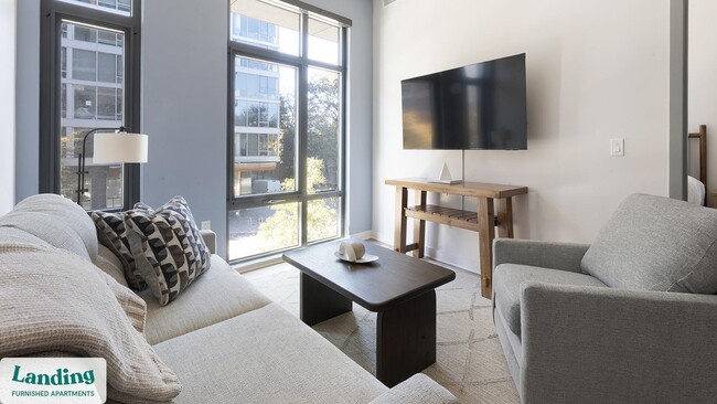 350 Maple Dr SW in Washington, DC - Building Photo - Building Photo