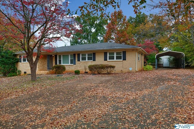 6320 Davies Ave NW in Huntsville, AL - Building Photo - Building Photo